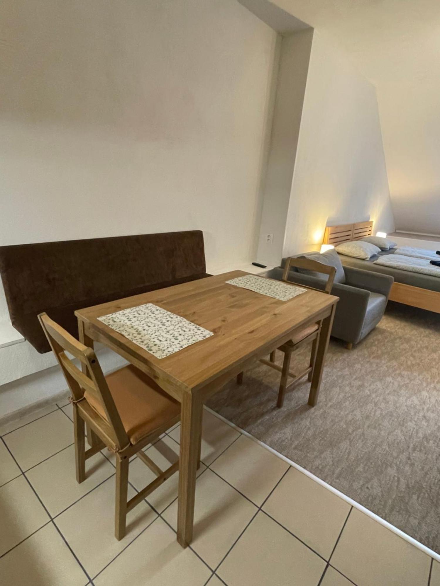 Hostal Zu Hause Vrbov Habitación foto